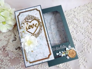 Ślubna kartka w pudełku 1060