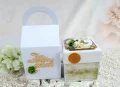 ślubny exploding box w torebce, wewnątrz pudełko na pieniądze i ozdobny tort, kolory: biały, ivory, lustrzane złoto, zielony