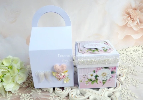 exploding box na chrzest w torebce z aniołkiem w kolorach: biały, ivory, różowy, zielony